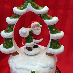 Vtg. 1984 Lefton Dancing Santa &Mrs Claus Music Box Plays Here Comes Santa Claus